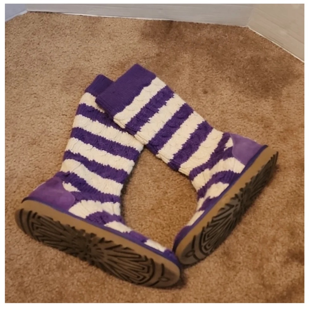 Ugg Knit Boots.